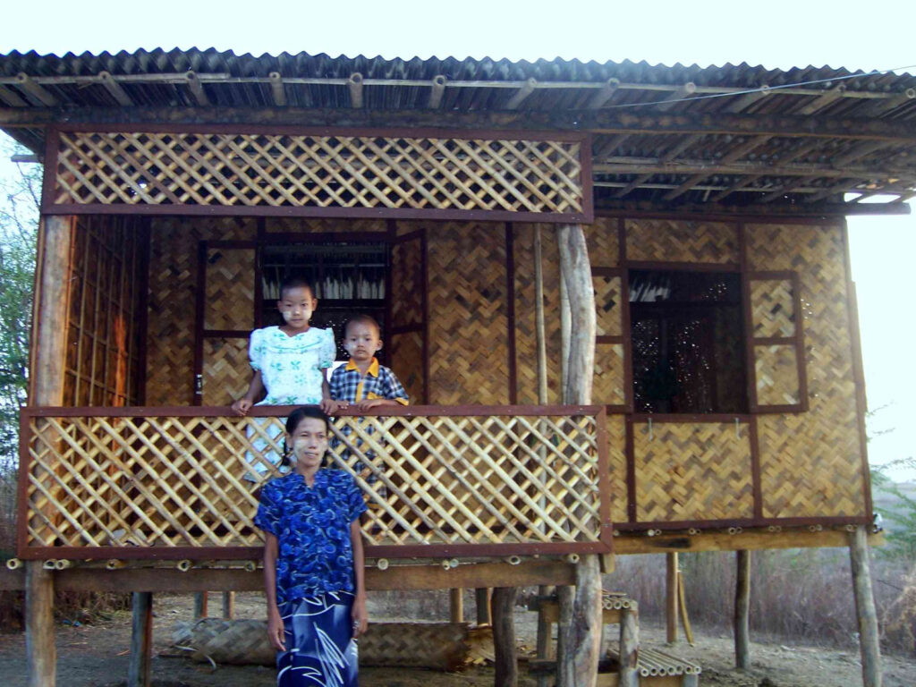 ... und die dafür neu gebaute Hütte