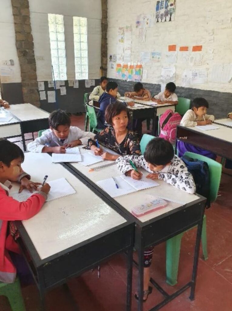 Kinder - Light of Love School